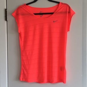 Women’s Nike Workout Shirt